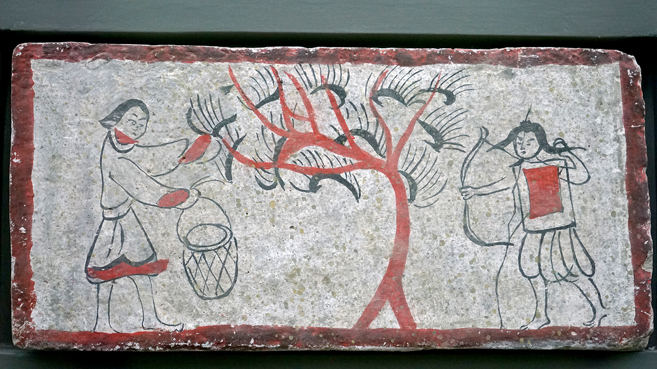 만리장성박물관에 전시된 그림이 그려진 벽돌
