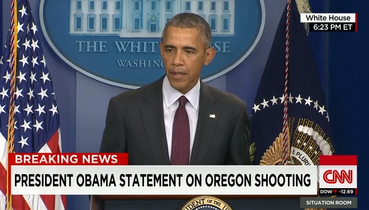 총기 규제를 주장하는 버락 오바마 대통령의 긴급 기자회견을 보도하는 CNN 뉴스 갈무리. 