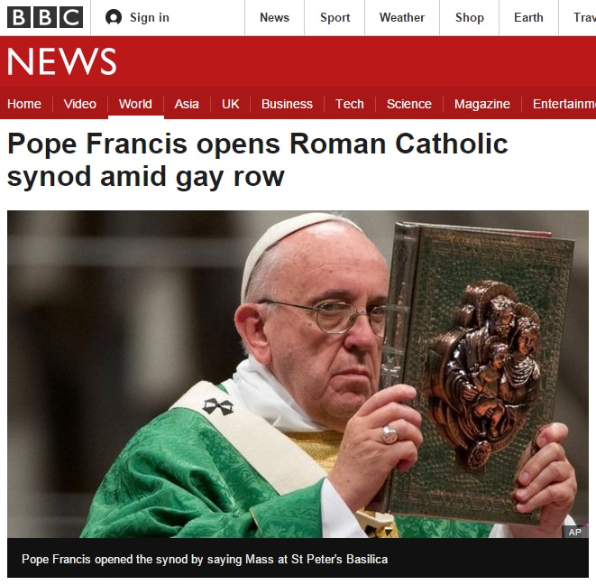 프란치스코 교황의 세계주교대의원회의 개회 미사를 보도하는 BBC 뉴스 갈무리.