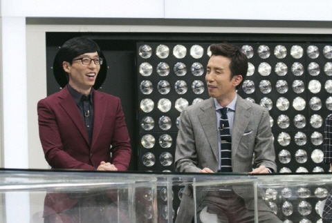  
두 번의 파일럿으로 예열을 마친 <슈가맨>이 지난 20일 밤 정규프로그램으로 첫 선을 보였다. 
