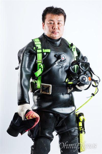 세월호 희생자 수습에 참여한 김관홍 잠수사.
