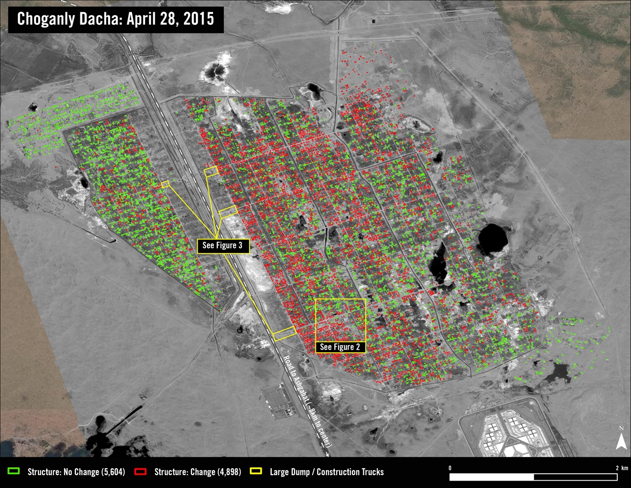  2015년 4월 28일 수도 아슈가바트 외곽의 초간리(Choganly) 지역을 촬영한 위성사진. 지난 2014년 3월 14일 사진과 비교해 변화가 감지되지 않은 곳은 초록색, 건물이 사라지는 등 변화를 보인 곳은 빨간색으로 표시했다 