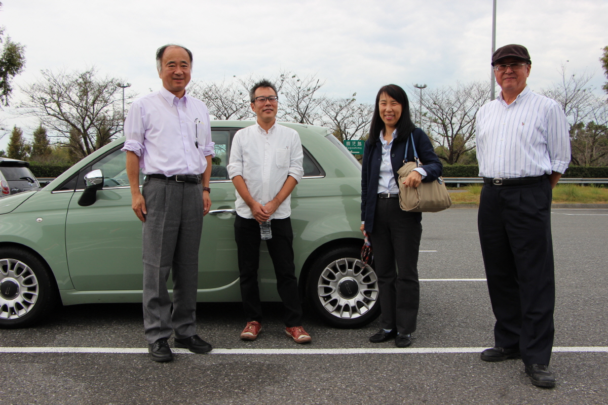 우리를 안내한 일한문화교류연구회원들: 왼쪽부터 사카모토 회장, 이시하라, 나가니시, 시마즈 선생