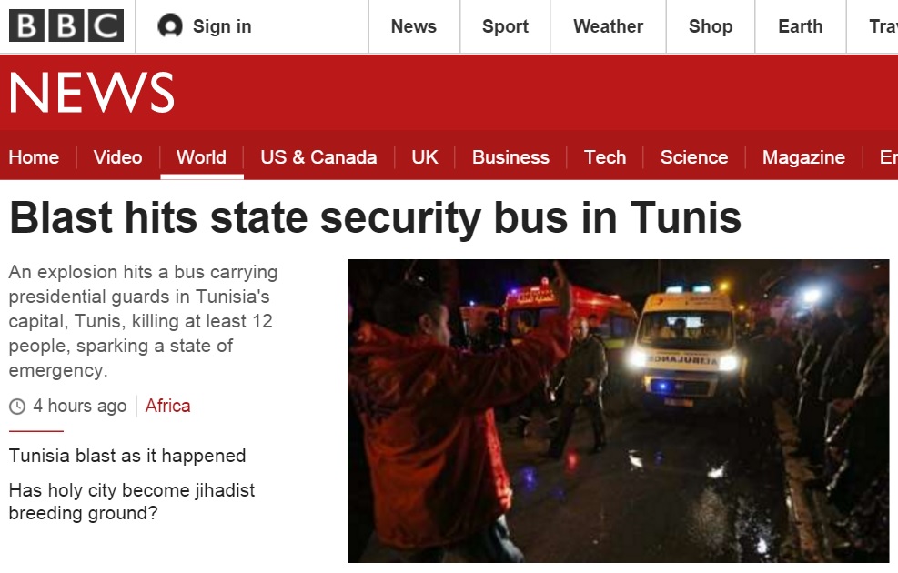튀니지 경호원 수송 버스 폭발 사건을 보도하는 BBC  뉴스 갈무리.