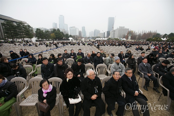 26일 오후 서울 여의도 국회에서 열린 고 김영삼 전 대통령 영결식에 참석자들이 적어 빈자리가 보이고 있다. 