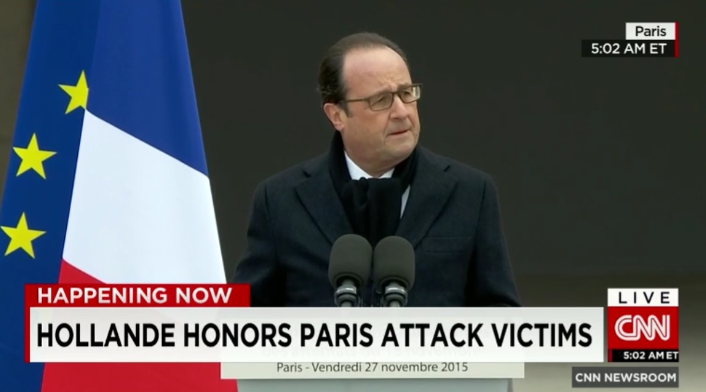 프랑스 정부의 파리 테러 희생자 추도식을 보도하는 CNN 뉴스 갈무리.