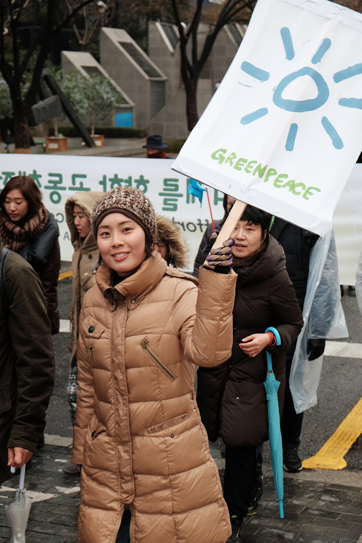 기후행진에 참가한 그린피스 서울사무소의 박태현 해양보호 캠페이너.