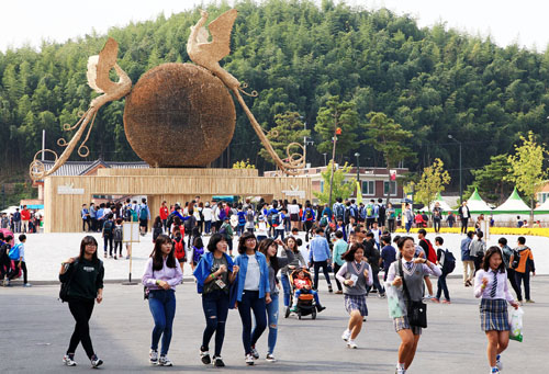  지난 9월 17일부터 10월 말까지 담양에서 열린 세계대나무박람회 현장. 대나무박람회는 황미경 씨에게 '굴러온 복덩어리'였다.