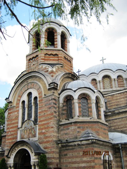 오래 전 지어진 듯한 불가리아 소피아의 정교회 성당.