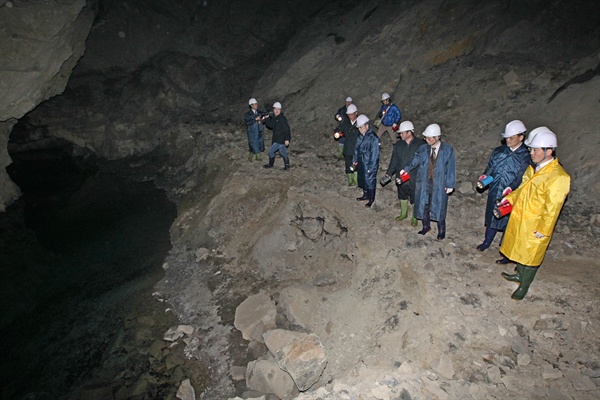 양기대 시장은 2010년 8월 7일, 폐광인 광명동굴을 처음 방문했다. 