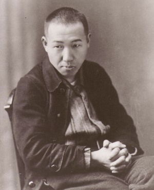 미야자와 겐지는 일본의 농촌교육자, 시인, 동화작가이다.