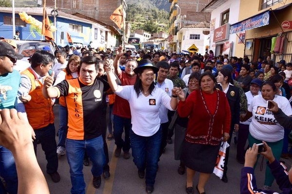 2016년 페루 대통령선거에서 유력후보로 부각되고 있는 게이코 후지모리