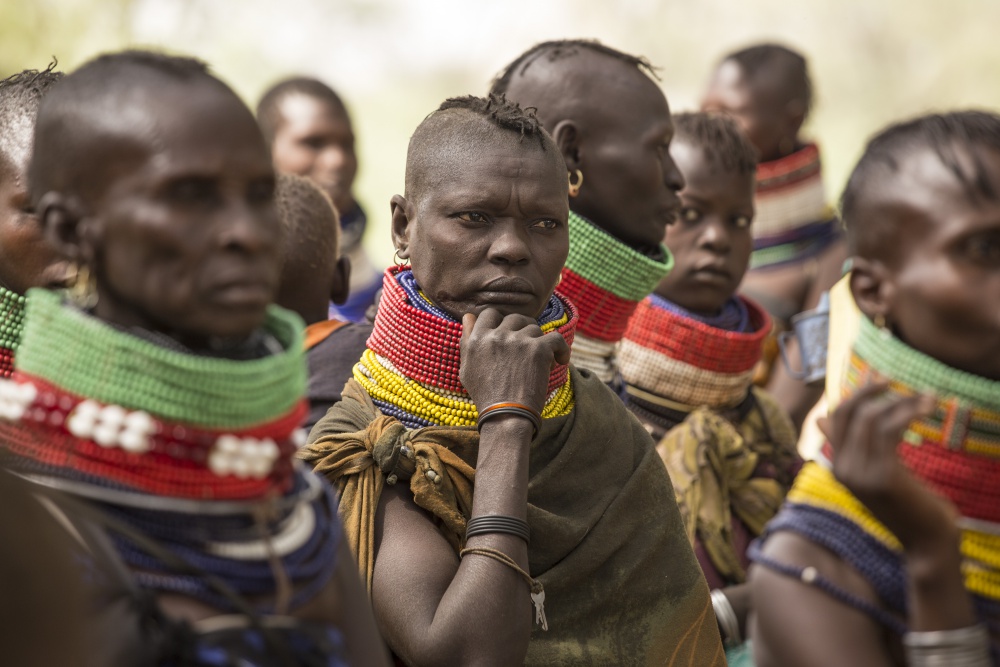  케냐 북부 투르카나 지역에 사는 부족민들. 이들은 생김새가 사납고 키가 크다. 