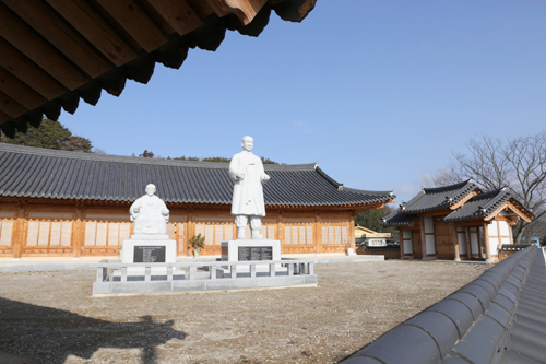 구당 김남수 기념관 모습. 침과 뜸의 교육관과 홍보관으로 활용된다. 전라남도 장성군 서삼면 금계리에 있다. 