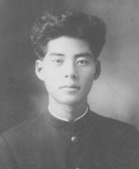  백석(백기행)은 1912년 태어난 한국의 시인이다. 방언을 활용한 민속적 시를 즐겨쓰면서도 모더니즘을 수용해 자신만의 시세계를 구축했다. 