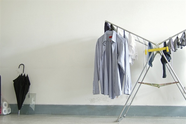  이영욱, 불확실한 여행, 60x90cm, archival pigment print(1, 2), 2008.