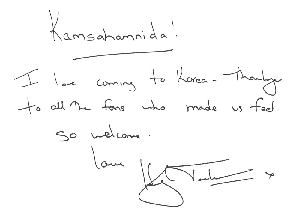  휴 잭맨이 8일 한국을 떠나면서 팬들에게 남긴 손편지. 영문으로 '감사합니다'라고 적혀 있다. 