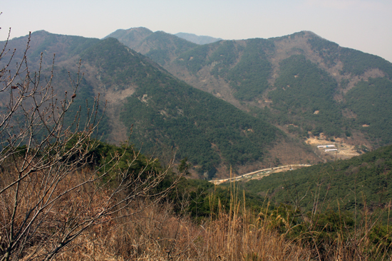 경산 성암산에서 바라본 대구 시지 망월산