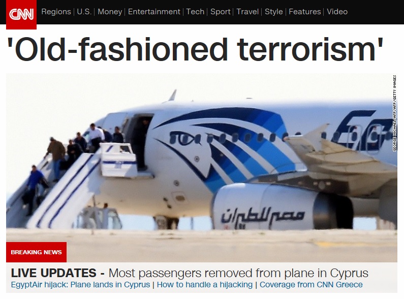 이집트항공 여객기 공중납치 사건을 보도하는 CNN 뉴스 갈무리.