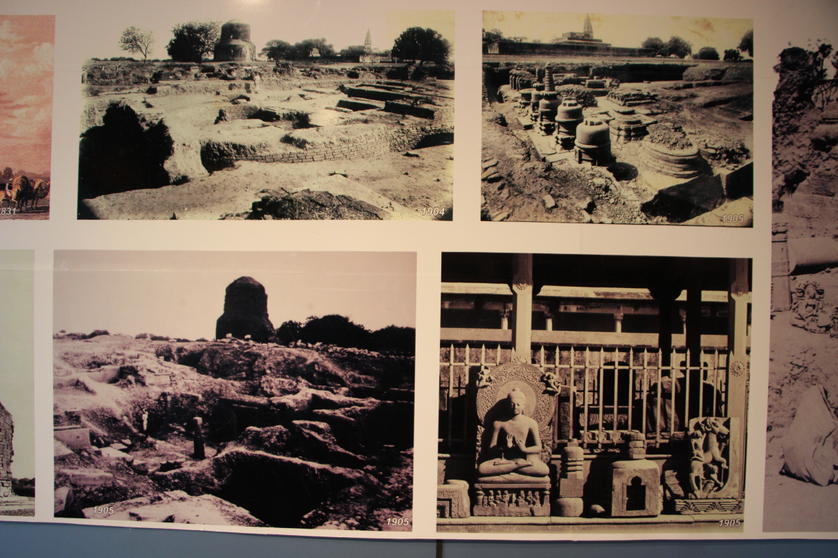 사르나트 유적지 발굴 사진