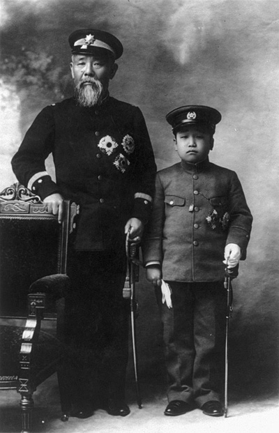 이토 히로부미와 영친왕(1907년, 출처 위키백과)