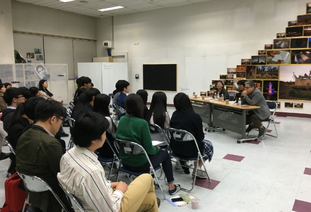  7일 개막행사로 전문가들과의 대담이 진행되었다. 구수정박사, 이재갑작가, 서해성 교수가 함께했다.