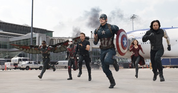  팀 아이언맨에 맞서는 팀 캡틴 일행. 앤트맨(왼쪽에서 두번째)까지 합류했다.