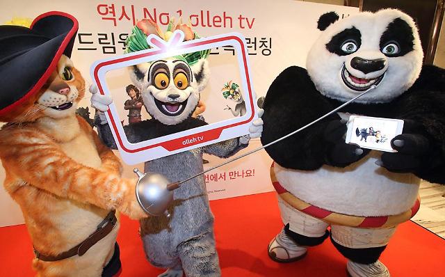    KT가 자사 IPTV인 올레TV에 세계적인 애니메이션 제작사 드림웍스의 콘텐츠를 24시간 동안 방송한다