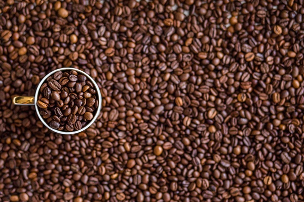그렇다고 해서 커피를 막 마시라는 말은 아니다. 카페인 1일 권유 섭취량은 400mg 이하다. 