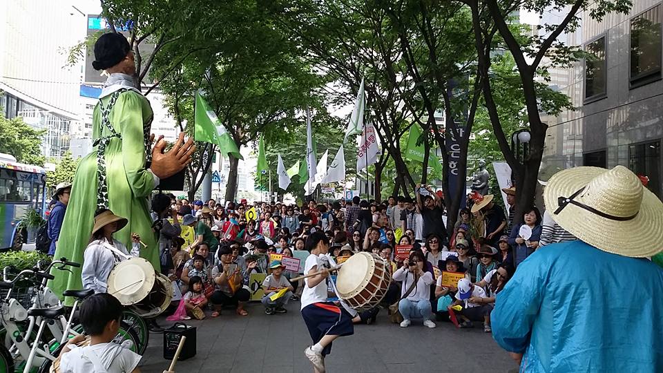 지난 21일 서울 광화문과 종로 일대에서 열린 2016 '몬산토 반대 시민행진'