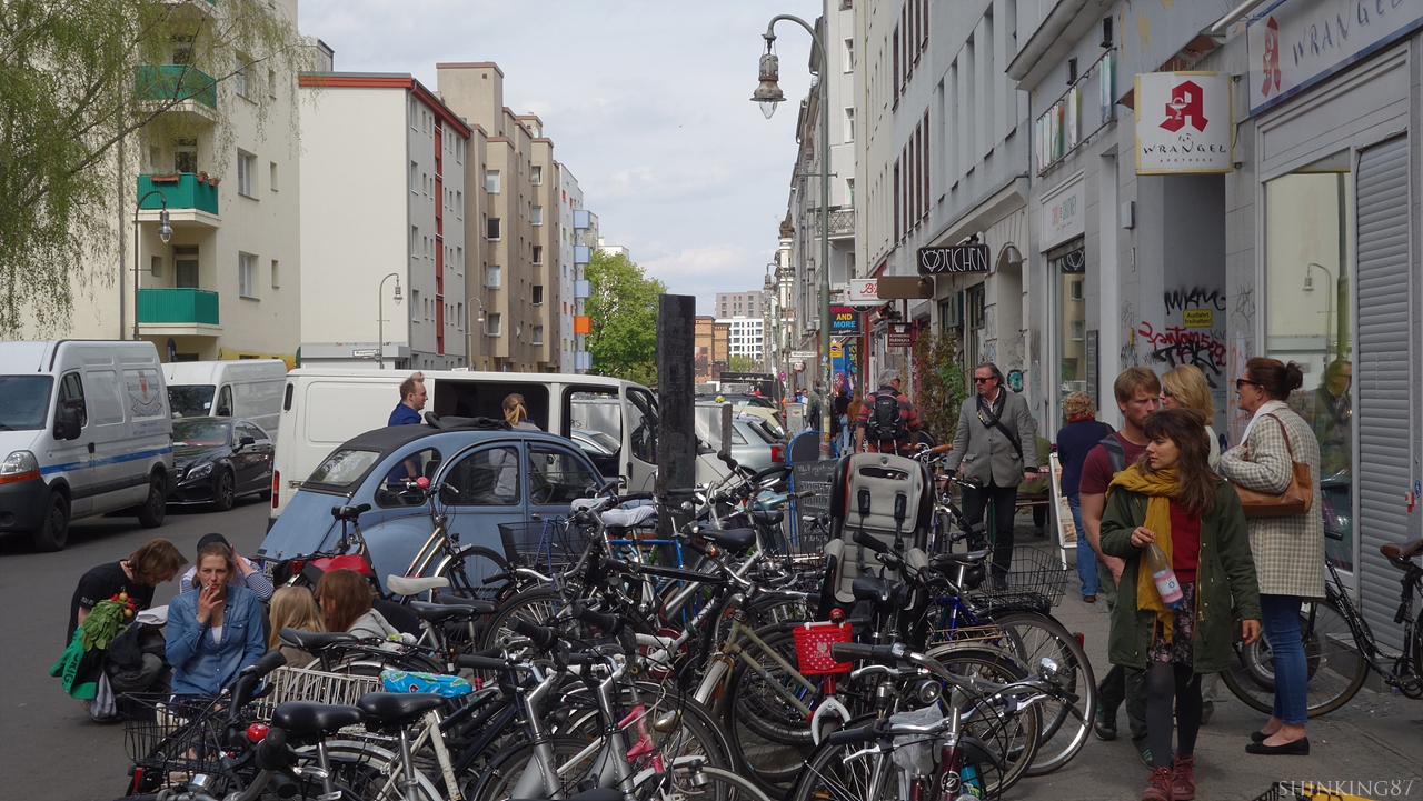 베를린에서 주택난이 가장 심한 것으로 알려진 베를린의 인기 구역 크로이츠베르크의 모습