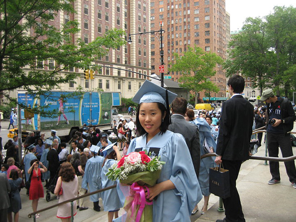2010년 5월 컬럼비아교육대학원 졸업 당시 조은진씨.