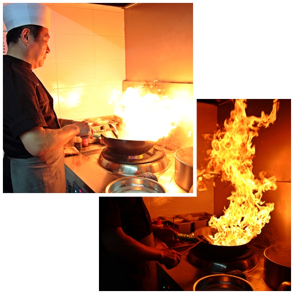 불의 달인, 맛의 달인으로 알려진 최만수 세프가 요리를 하고 있다. 
