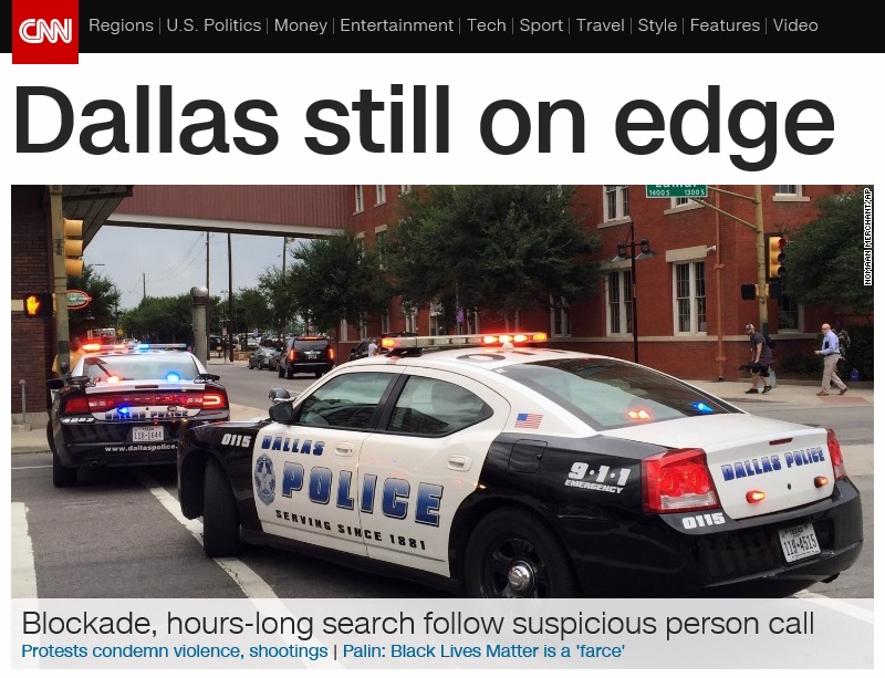 미국 댈러스 경찰청사 폐쇄를 보도하는 CNN 뉴스 갈무리. 