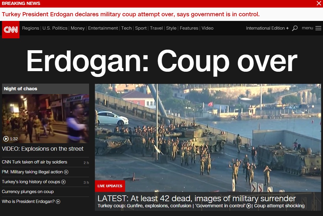 터키의 군부 쿠데타 사태를 보도하는 CNN 뉴스 갈무리.