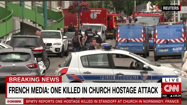 프랑스 성당에서 발생한 '이슬람국가'(IS) 테러 사건을 보도하는 CNN 뉴스 갈무리.
