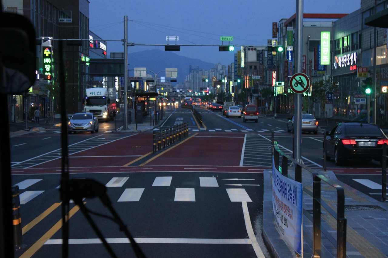 서울의 버스전용차로와 다른 점이 없는 대전 BRT차로