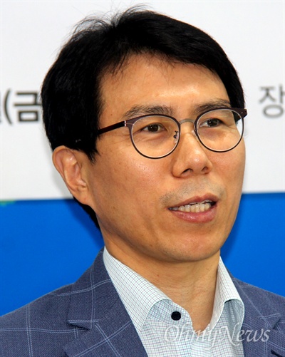 정영훈 전 더불어민주당 경남도당 위원장.