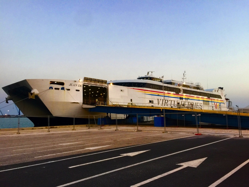  몰타와 시칠리아를 오가는 Virtu Ferries.