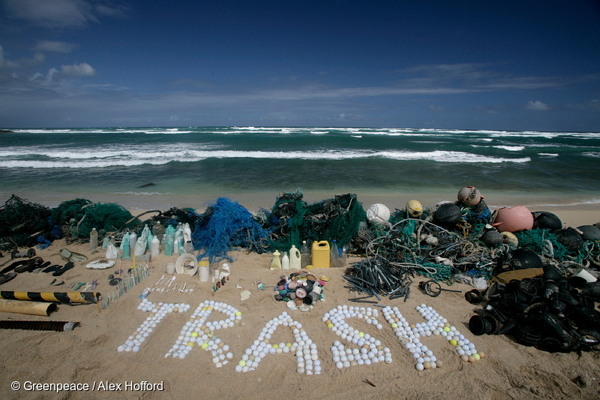 해양 쓰레기의 60~80%는 플라스틱이다.