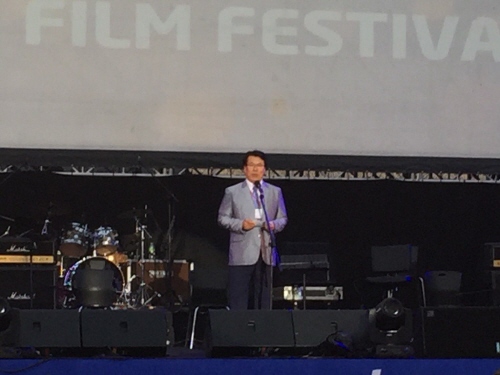  이근규 조직위원장이 제12회 제천국제음악영화제 개막식에서 축제의 개막을 선언했다.