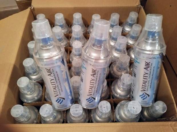캐나다의 '바이탤러티 에어(Vitality Air)'가 중국에 판매하는 공기 캔