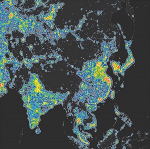 위성사진으로 관측한 아시아 지역의 빛 공해 실태. 우리나라가 빛에 가장 많이 노출됐다는 의미의 빨간색으로 표시돼있다.