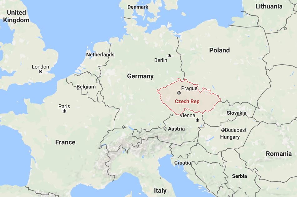 체코 공화국은 독일, 폴란드, 오스트리아와 국경을 맞대고 있다.