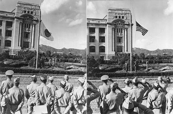 1945년 9월 9일, 미군 주둔 후 조선총독부(후 중앙청) 광장의 일장기가 내려지고 있다(사진 왼쪽). 일장기가 내려진 다음 그 자리에 미 성조기가 게양되고 있다(사진 오른쪽)