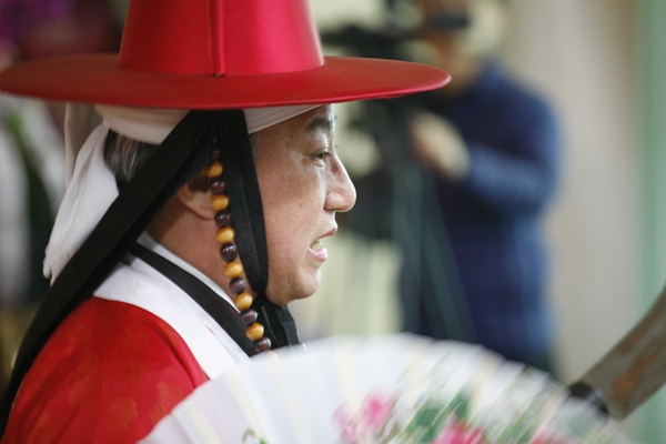 고성주 일년에 봄, 가을 두 차례 맞이굿을 여는 고성주씨