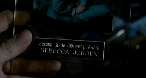  영화 <에일리언> 오리지널 2편. 리플리는 여자 아이의 실제 이름이 '레베카 조든(Rebecca Jorden)'이 아니라 '뉴트'였다는 것을 알게 된다.