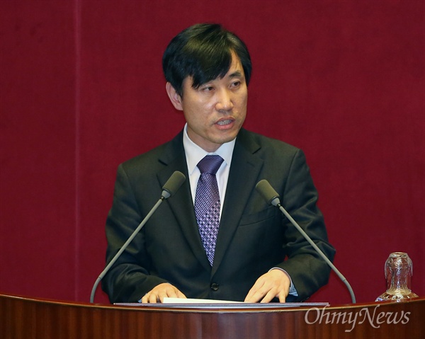 하태경 바른정당 최고위원 (사진은 2016년 11월 17일, 국회 본회의에서 연설하고 있는 모습)