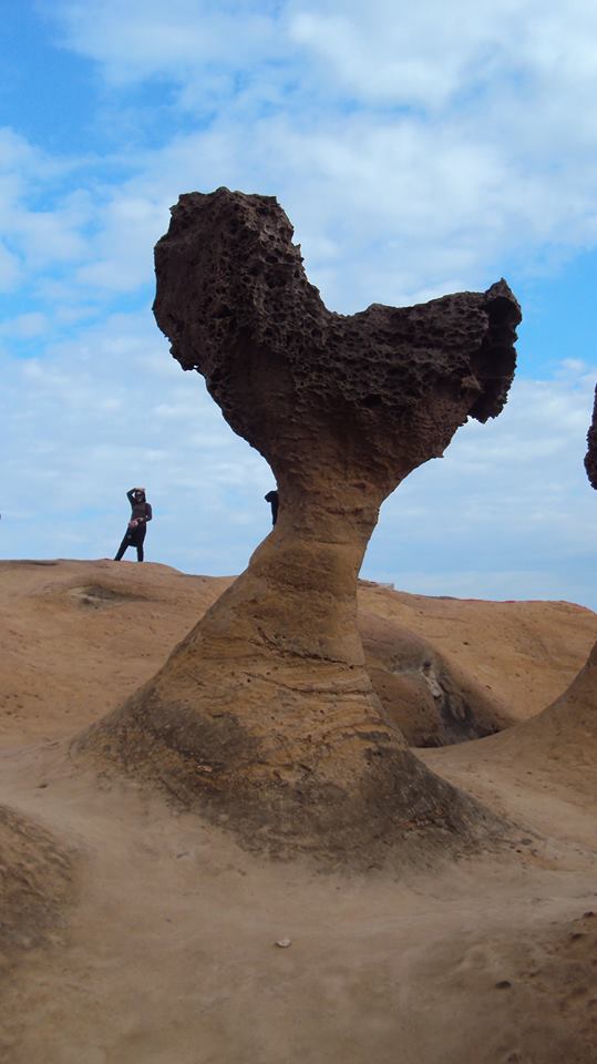 이에류(野柳) 지질공원의 유명한 '하트' 바위 