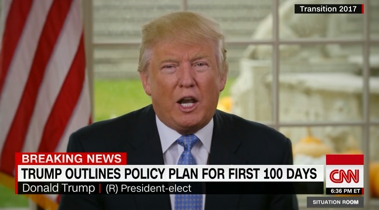 도널드 트럼프 미국 대통령 당선인의 '취임 후 100일 계획' 발표 영상 메시지를 보도하는 CNN 뉴스 갈무리.